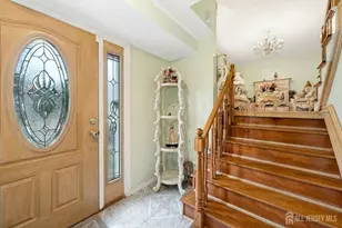 8 Monaghan Rd, Edison, NJ 08817 - Photo 5