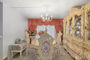 8 Monaghan Rd, Edison, NJ 08817 - Photo 7