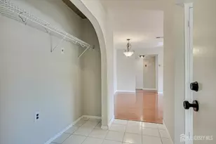 305 Sharon Garden Ct, Woodbridge Township, NJ 07095 - Photo 15