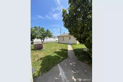 70 Bernard Street, Carteret, NJ 07008 - Photo 3