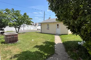 70 Bernard St, Carteret, NJ 07008 - Photo 3