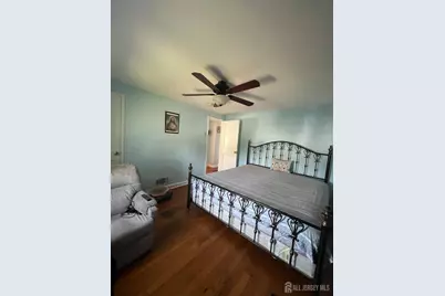 70 Bernard Street, Carteret, NJ 07008 - Photo 5