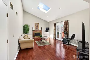 829 Cranbury Cross Rd, North Brunswick Township, NJ 08902 - Photo 13