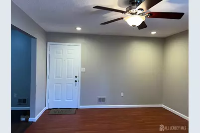 478 Witney Court, North Brunswick Township, NJ 08902 - Photo 5