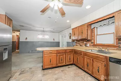 35 Miara Street, Sayreville, NJ 08859 - Photo 7