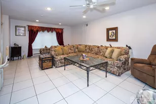 376 Stirling Dr, Monroe Township, NJ 08831 - Photo 9