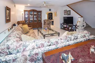 376 Stirling Dr, Monroe Township, NJ 08831 - Photo 7