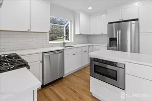 1 Cranberry Ct, South Brunswick Township, NJ 08540 - Photo 25