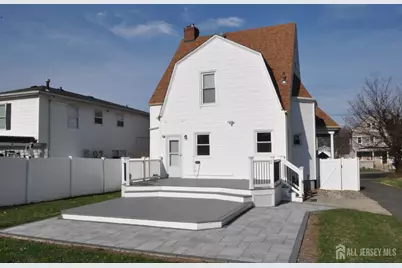 467 West Avenue, Sewaren, NJ 07077 - Photo 5