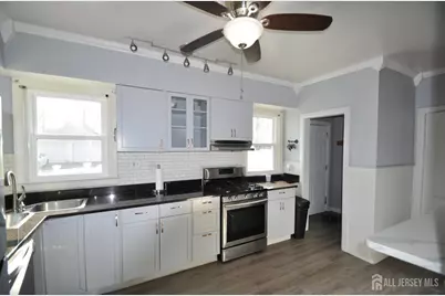 467 West Avenue, Sewaren, NJ 07077 - Photo 27