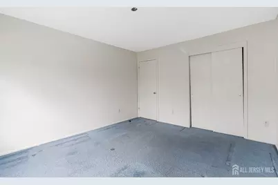 1 Tree Top Road, Middlesex, NJ 08846 - Photo 21