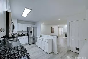 351 Bowler Ct, Piscataway Township, NJ 08854 - Photo 11