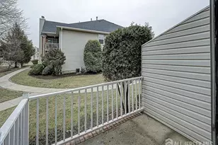 351 Bowler Ct, Piscataway Township, NJ 08854 - Photo 15