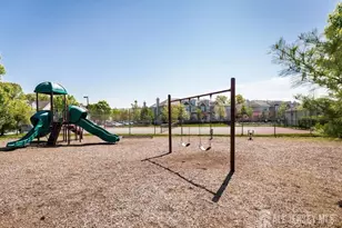 189 Sunshine Dr, Piscataway Township, NJ 08854 - Photo 33