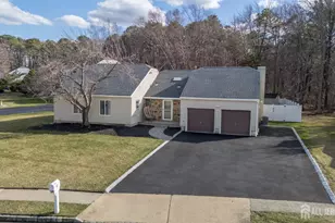 42 Mariposa Pl, Old Bridge Township, NJ 08857 - Photo 41