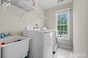 35 Hartlander St, East Brunswick Township, NJ 08816 - Photo 25