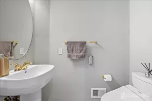 35 Hartlander St, East Brunswick Township, NJ 08816 - Photo 13