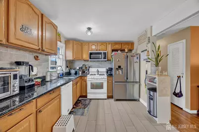 14 Hastings Place, Carteret, NJ 07008 - Photo 15