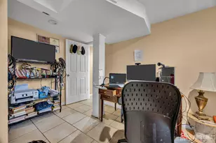 14 Hastings Pl, Carteret, NJ 07008 - Photo 21