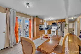 14 Hastings Pl, Carteret, NJ 07008 - Photo 13