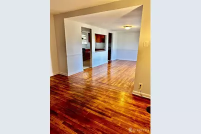 428 New Market Road #2, Piscataway Township, NJ 08854 - Photo 5