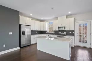 1901 Swales Ct, Monroe Township, NJ 08831 - Photo 5