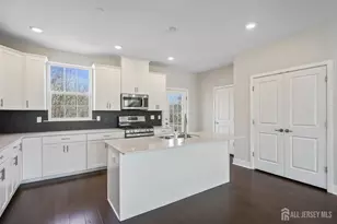 1901 Swales Ct, Monroe Township, NJ 08831 - Photo 7