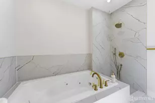 182 Sunshine Dr, Piscataway Township, NJ 08854 - Photo 23