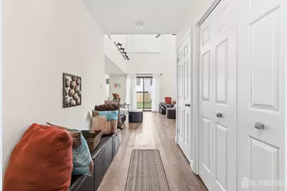 29 Exeter Court, Franklin Township, NJ 08873 - Photo 5