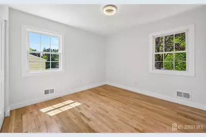 16 Hershey Road, East Brunswick Township, NJ 08816 - Photo 27