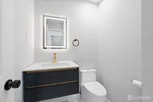 4-F Lincoln Ln, South Brunswick Township, NJ 08810 - Photo 9