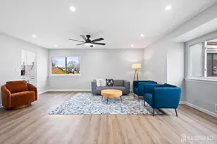 4-F Lincoln Ln, South Brunswick Township, NJ 08810 - Photo 1