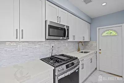 6 S 9th Avenue, Highland Park, NJ 08904 - Photo 15