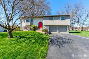 17 Wellington Rd, East Brunswick Township, NJ 08816 - Photo 1