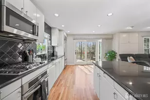 41 Coriander Dr, South Brunswick Township, NJ 08540 - Photo 15