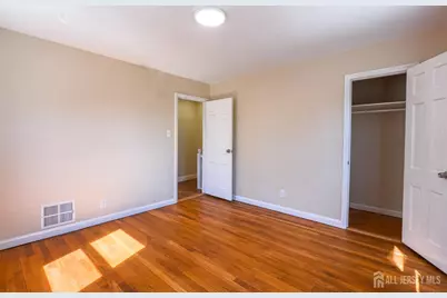 537 Alice Place, Woodbridge Township, NJ 07095 - Photo 13