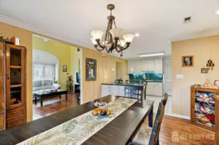 118 Coppertree Ct, Edison, NJ 08820 - Photo 9