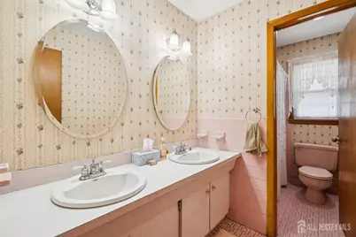 33 Caroline Drive, South River, NJ 08882 - Photo 11
