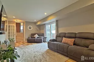 19 Norton St, Edison, NJ 08820 - Photo 15