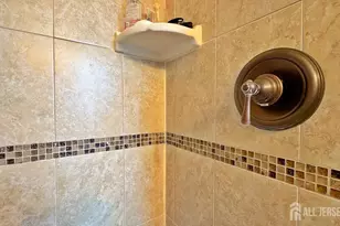 19 Norton St, Edison, NJ 08820 - Photo 19