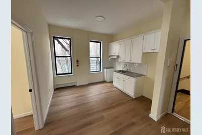 290 King Street #1, Perth Amboy, NJ 08861 - Photo 1