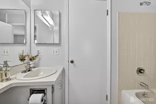 334 Wycoff Way, East Brunswick Township, NJ 08816 - Photo 29