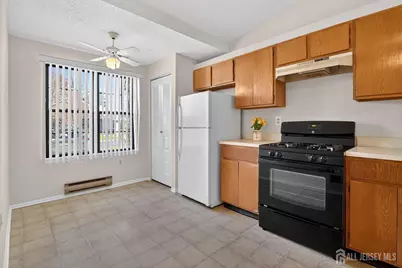 334 Wycoff Way, East Brunswick Township, NJ 08816 - Photo 7