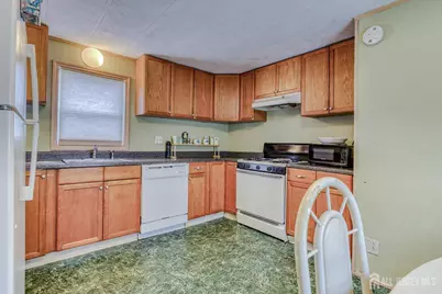 4 Byron Road, North Brunswick Township, NJ 08902 - Photo 13