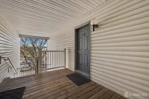 1131 Waterford Dr, Edison, NJ 08817 - Photo 21