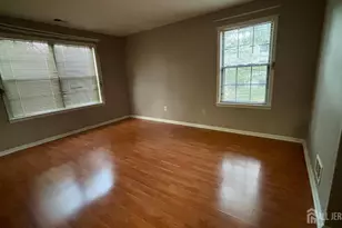 1107 Woodhaven Dr, Edison, NJ 08817 - Photo 7