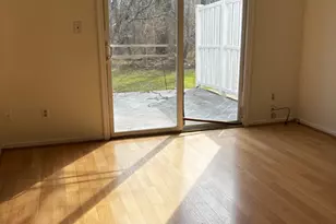 111 E Lloyd Ct, East Brunswick Township, NJ 08816 - Photo 15