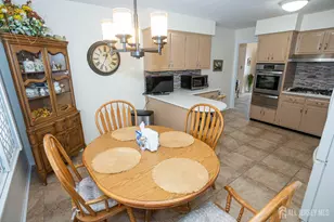 2 Wisz Pl, Sayreville, NJ 08872 - Photo 9