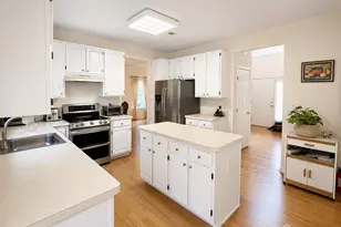 26 Carter Dr, Old Bridge Township, NJ 08857 - Photo 5