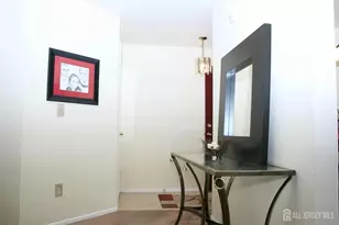 197 Bexley Ln, Piscataway Township, NJ 08854 - Photo 7